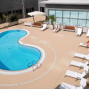 Novotel Milano Malpensa Aeroporto מלון